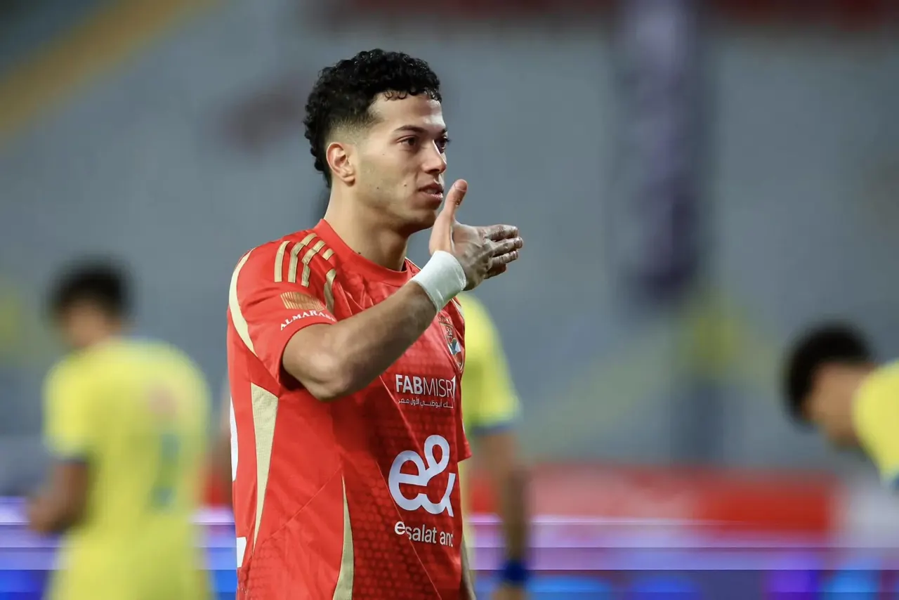 إمام عاشور يفاجئ جماهير الأهلي بالسفر إلى السعودية.. حقيقة الإجازة وعلاقته ببرنامج رامز جلال
