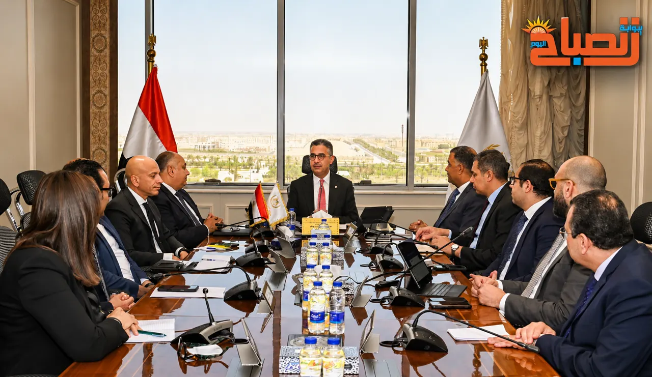 اجتماع وزير التموين