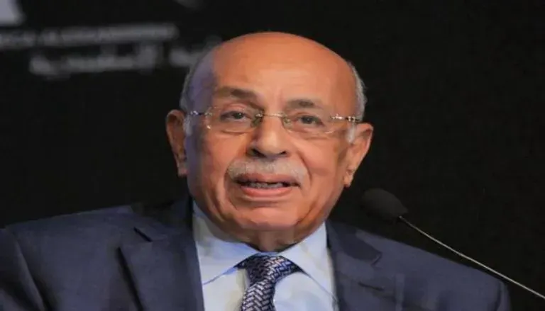 الدكتور مفيد شهاب