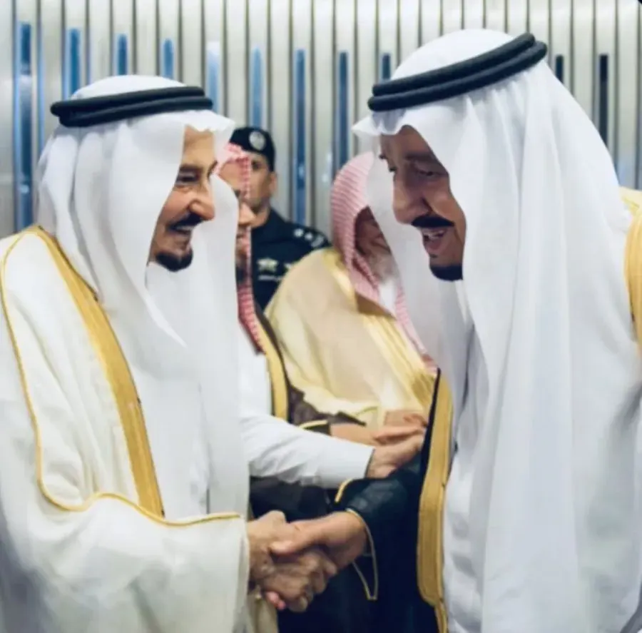 الملك سلمان مع الامير الراحل