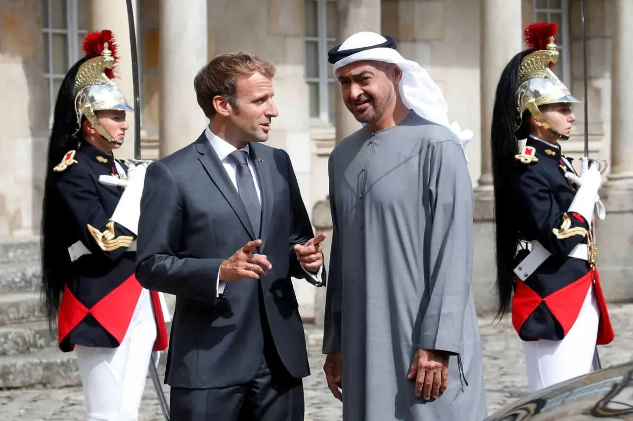 بن زايد وماكرون.j