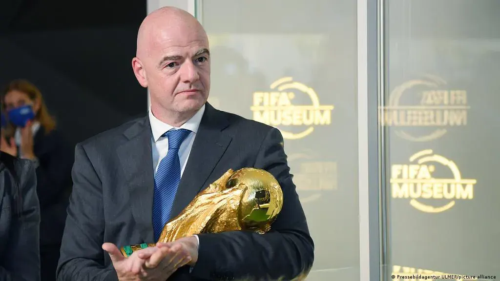 إنفانتينو يؤكد أن ترامب سيسلم كأس العالم للبطل مع شركائه من المكسيك وكندا