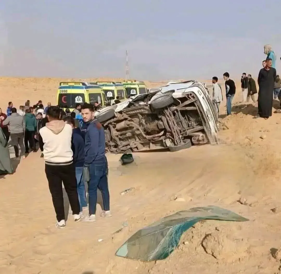 حادث علي الطريق الغربي  