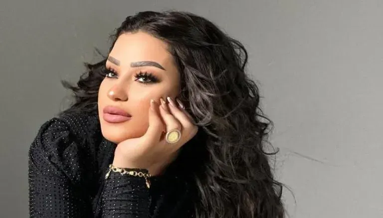 دينا الالفي.