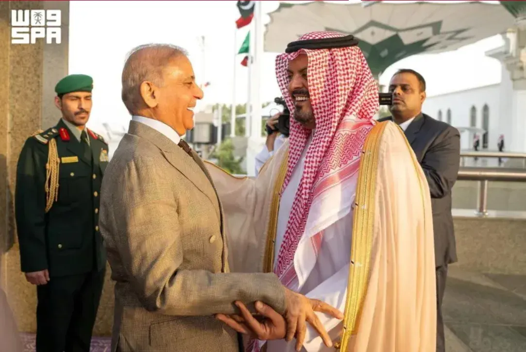 رئيس  وزراء باكستان في السعودبة