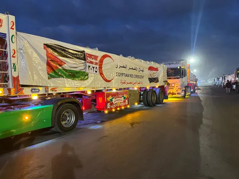 مساعدات إنسانية جديدة إلى غزة.. انطلاق قافلة «زاد العزة 226» بأكثر من 4 آلاف طن