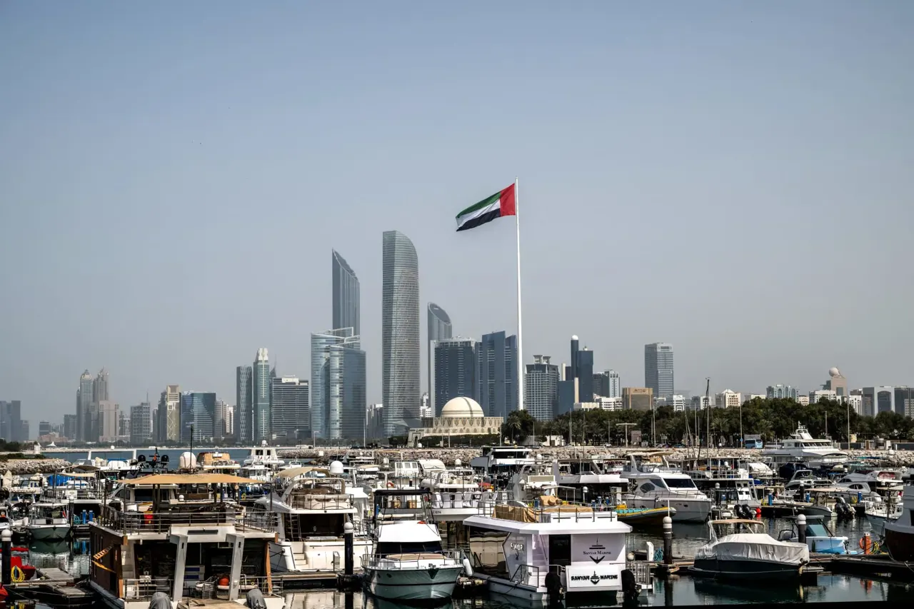 سقوط شضايا في الامارات