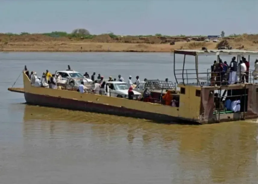 غرق عبارة بالسودان