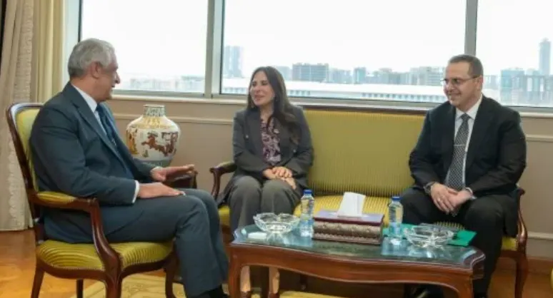 وزيرا الإنتاج الحربي والإسكان يتابعان تنفيذ مشروعات «حياة كريمة» بالمحافظات