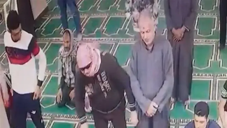 وفاة اثناء صلاة الجنازة
