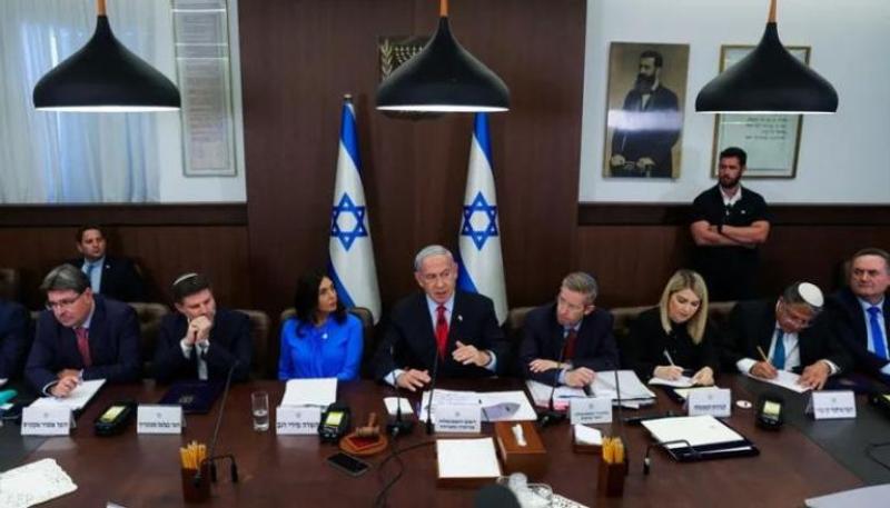 حكومة اسرائيل تخشي مما فعلته في لبنان وتجتمع في اماكن مختلفة