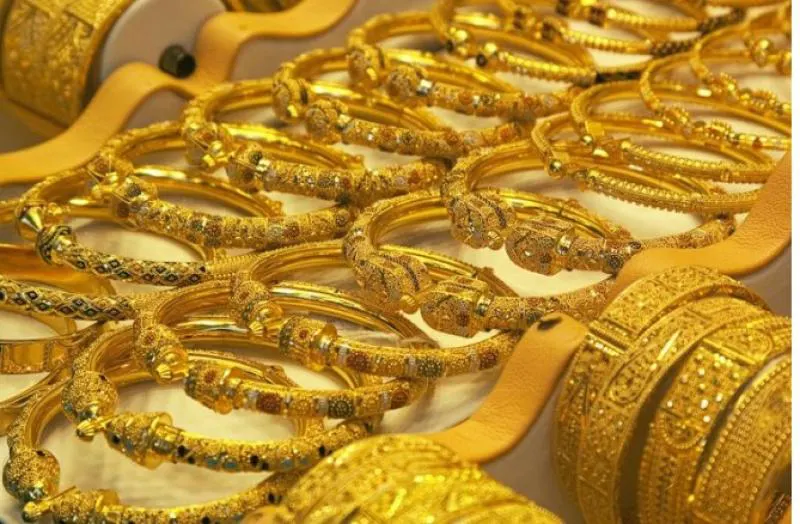 تراجع اسعار الذهب اليوم بمحلات الصاغة رغم أتفاعة عالميا