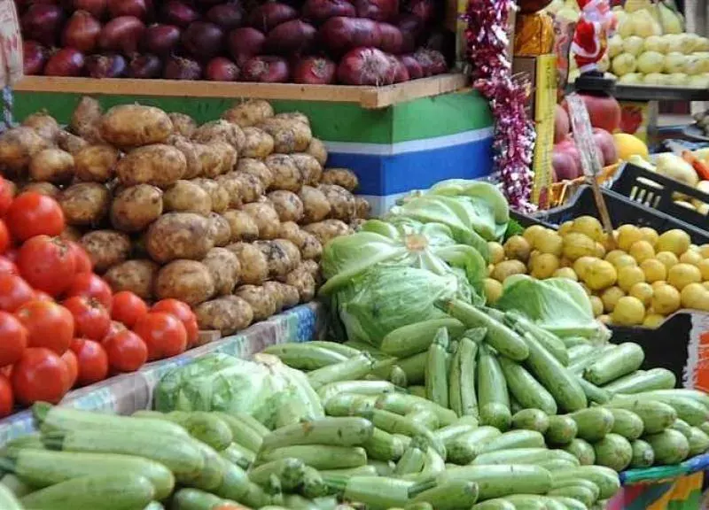 ”البصل بـ15 جنيه والليمون 10” ننشر قائمة أسعار الخضروات والفواكه فى المجمعات الاستهلاكية