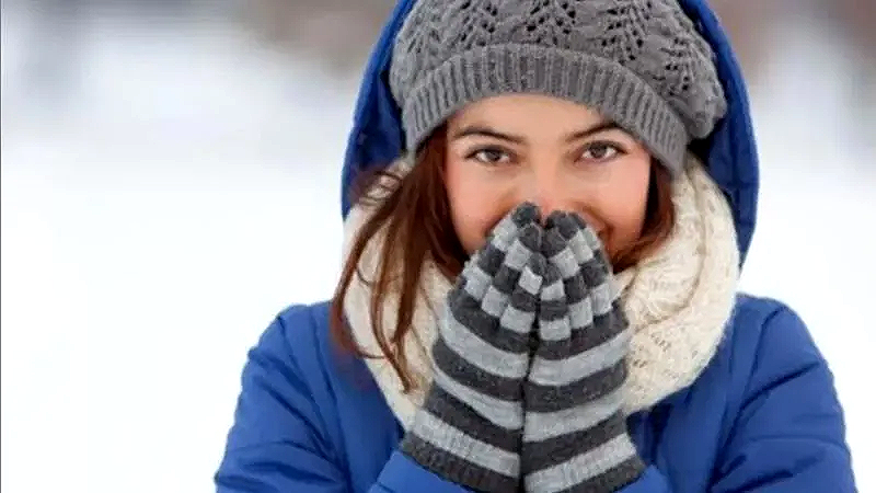 متى ستنهى الموجة الباردة؟ الأرصاد تعلن عن حدوث انخفاض كبير في درجات الحرارة وتحذير من طقس الساعات المقبلة (1) متى ستنهى الموجة الباردة؟ الأرصاد تعلن عن حدوث انخفاض كبير في درجات الحرارة وتحذير من طقس الساعات المقبلة (1)