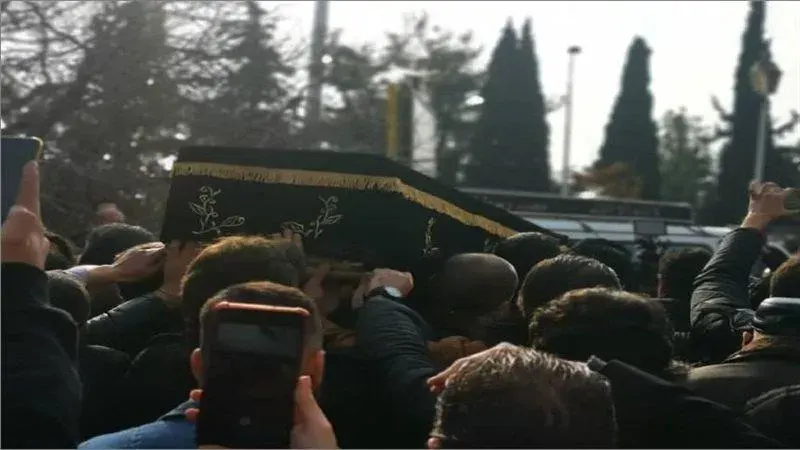 ”وفاة بطل مسلسل زيزينيا” الموت يفجع الوسط الفنى والحزن يجتاح الجميع بعد الإعلان عن وفاته