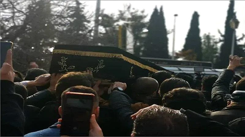 ”وفاة بطل مسلسل زيزينيا” الموت يفجع الوسط الفنى والحزن يجتاح الجميع بعد الإعلان عن وفاته