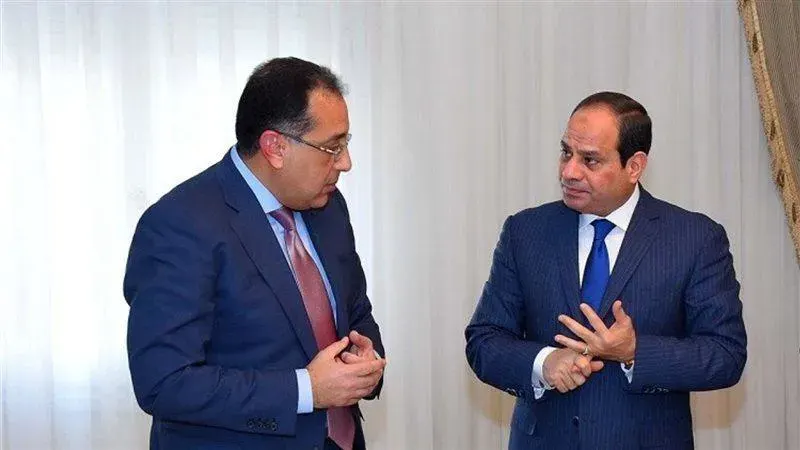 ”مترو الأنفاق والكهرباء أبرزهم” الحكومة تصدر 11 قراراً هاماً بموافقة مجلس الوزراء تم الاعلان رسميا عبر الجريدة الرسمية والقنوات الفضائية