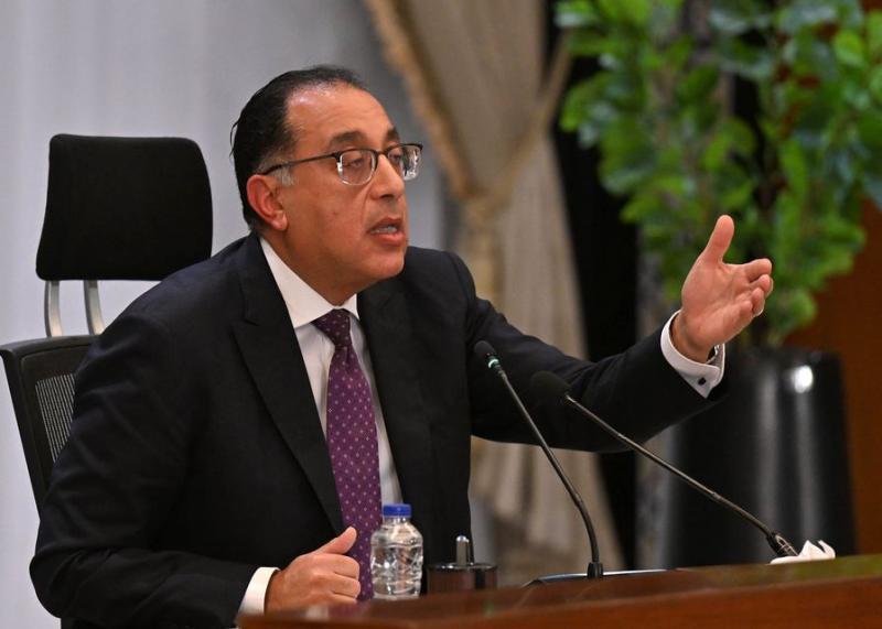 رسائل هامة للمصريين من الحكومة بشأن تعويم الجنيه وسعر الدولار ”ماذا قال رئيس الوزراء؟”