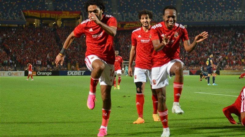 بعد تنفيذ الشرط الذى وضعه بيرسى تاو سينضم رسميا لصفوف نادي الزمالك وإدارة الأهلي ترد