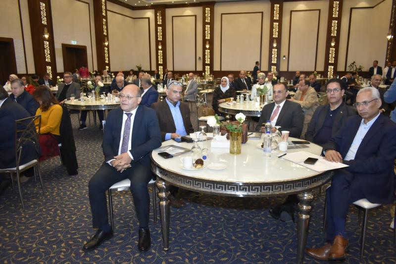 دعم  355 طالبًا من ذوي الهمم  بجامعة سوهاج بمليون و50 ألف جنيه ضمن مبادرة ”بداية