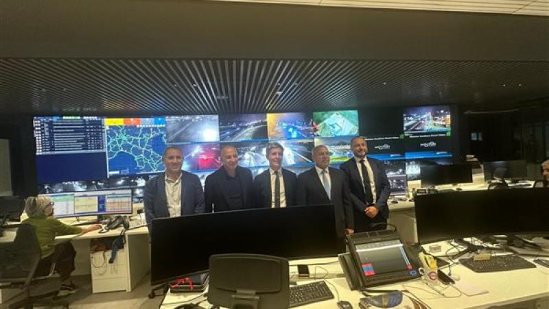 وزير النقل يلتقي رئيس تالجو لبحث مستجدات إنشاء مصنع لصناعة القطارات بمصر