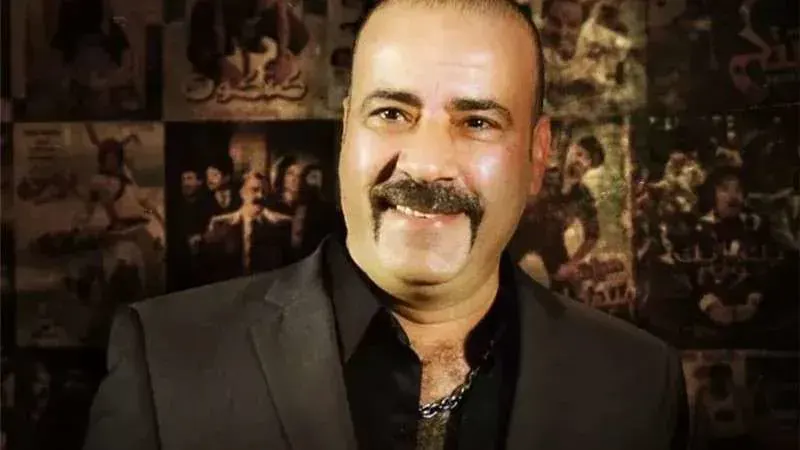 بالصورة إتهام محمد سعد بالسرقة.. مخرج شهير يشن هجوم ناري قبل عرض فيلم الدشاش ويسبب ازمة عارمة داخل الوسط الفني ما القصة؟