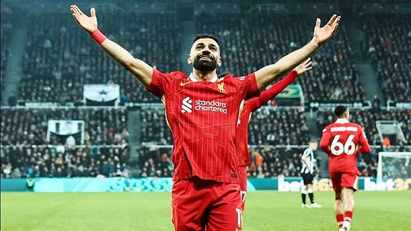 تجديد عقد محمد صلاح مع ليفربول حتى 2027