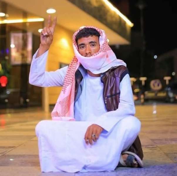 شريف” العبادي  ودع الحياه تحت عجلات القطار : دماء في مزلقان بوصبيره بأسوان