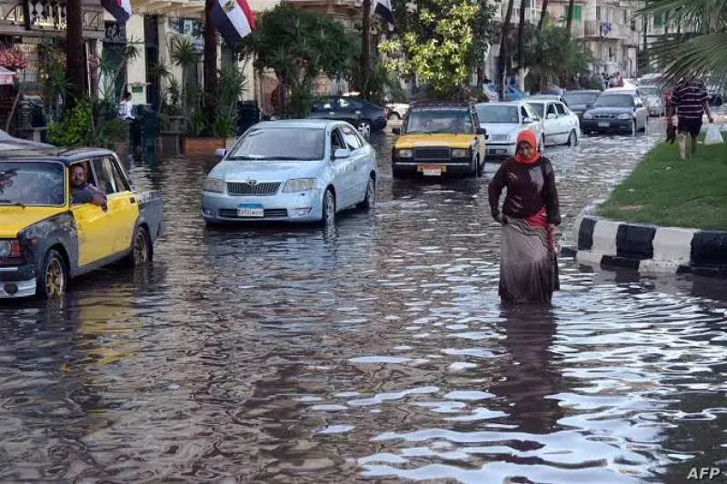 بعد ”الفيضة الصغرى” بالإسكندرية الأرصاد تكشف مواعيد النوات المقبلة