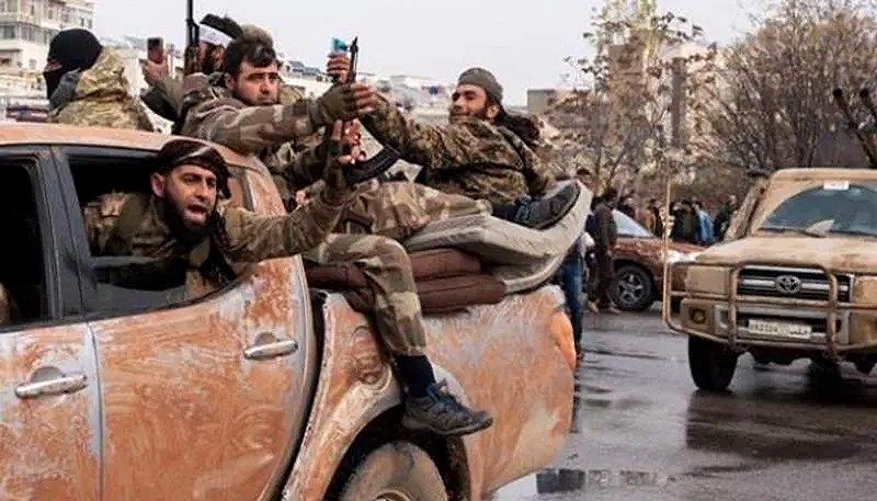 اول صدام بين مسلحي سوريا بالاذقية بسفر عن مقتل 16 عنصر من ”هيئة تحرير الشام” (1) اول صدام بين مسلحي سوريا بالاذقية بسفر عن مقتل 16 عنصر من ”هيئة تحرير الشام” (1)