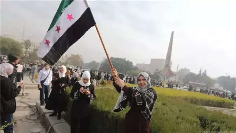 ”سوريا بعد الأسد” تحركات دبلوماسية عربية وأجنبية.. و”قسد” تعلن فشل الوساطة الأمريكية