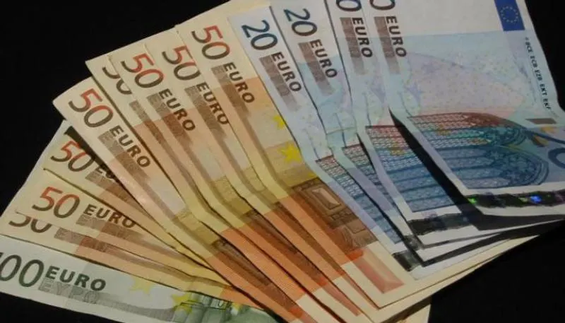 تراجع سعر اليورو أمام الجنيه المصري اليوم الخميس 19 ديسمبر 2024