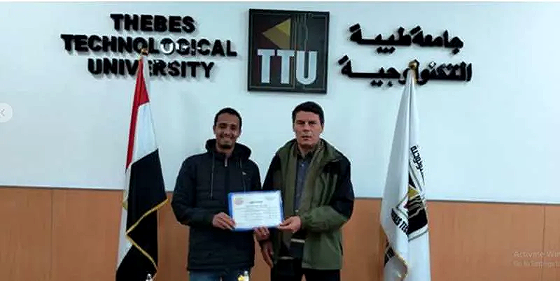 طالب بجامعة طيبة التكنولوجية يتوج بطلاً للجمهورية في ألعاب القوى