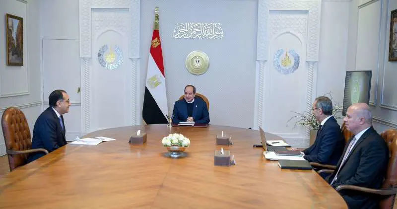 توجيهات مهمة من ”السيسي” لوزير الاتصالات بحضور مدبولي