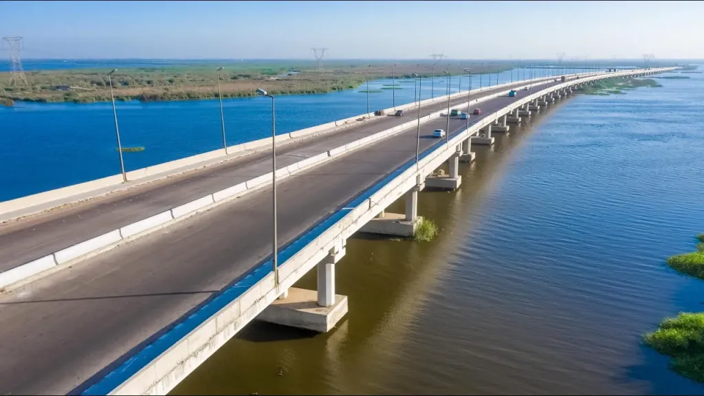 وفاة صيادين عقب تصادم لانش كراكات بمركب صيد في بحيرة إدكو