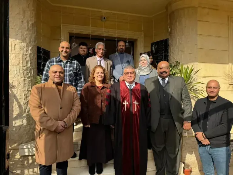 الدكتور القس إسحق مرزوق يرأس احتفالات عيد الميلاد المجيد ويستقبل المهنئين بالشروق (1) الدكتور القس إسحق مرزوق يرأس احتفالات عيد الميلاد المجيد ويستقبل المهنئين بالشروق (1)