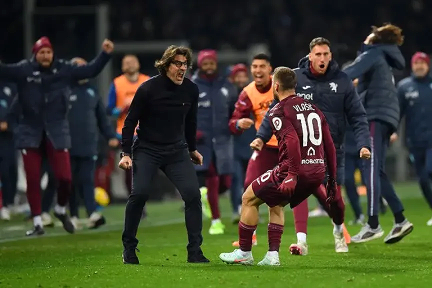 شاهد بالفيديو : طرد مدربي تورينو ويوفنتوس في واقعة نادرة بالدوري الإيطالي