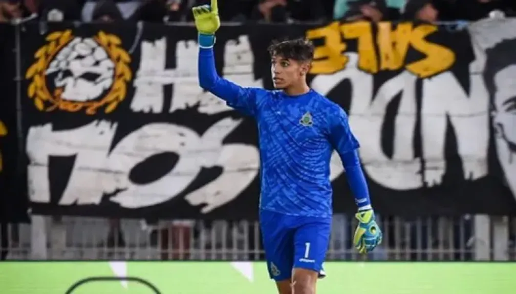 أيوب الخياطي: أفضل حارس في دوري أبطال أفريقيا ومصدر فخر للجيش الملكي