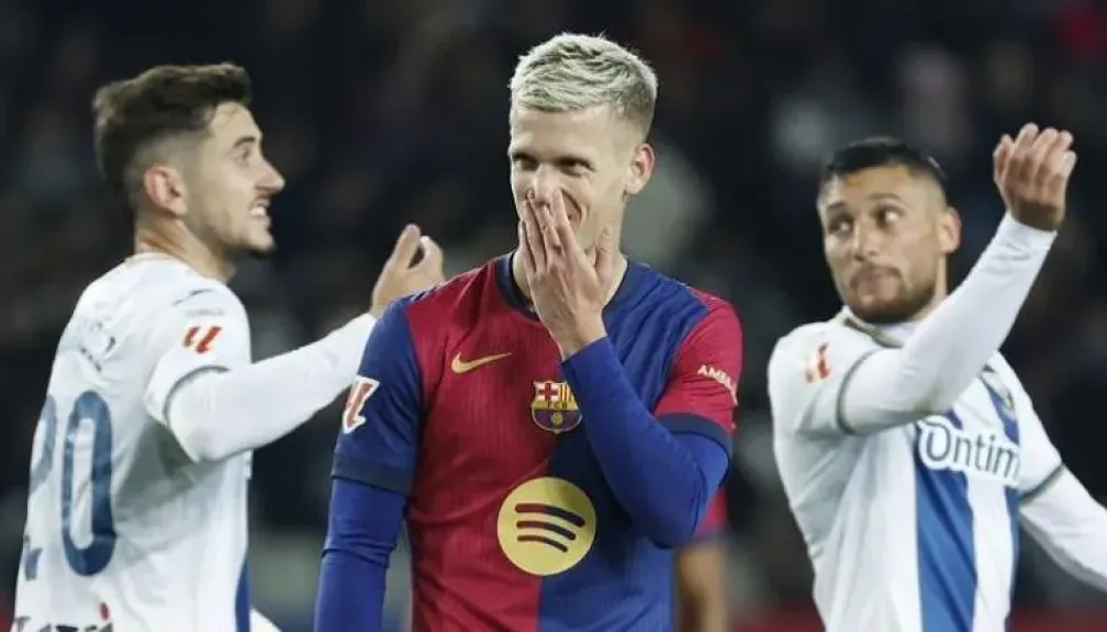 برشلونة يعلن غياب داني أولمو عن مواجهة بنفيكا بسبب الإصابة