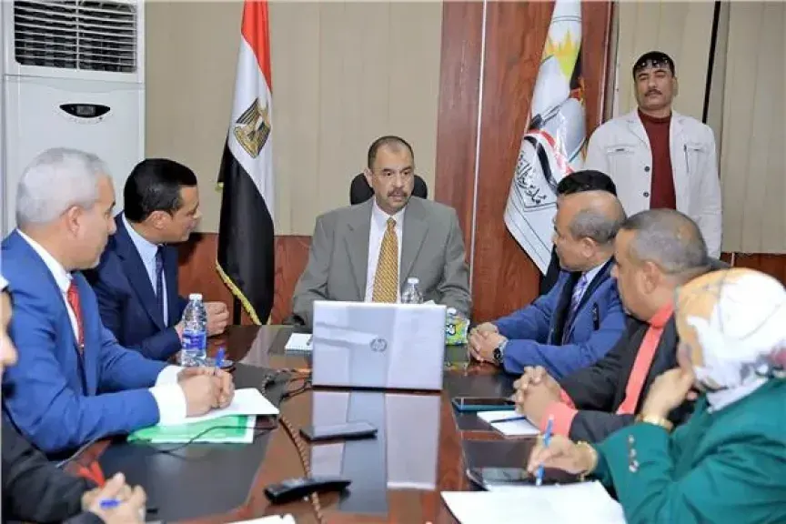 محافظ سوهاج: العملية التعليمية على رأس أولويات الدولة لضمان مستقبل أفضل للأجيال القادمة (1) محافظ سوهاج: العملية التعليمية على رأس أولويات الدولة لضمان مستقبل أفضل للأجيال القادمة (1)