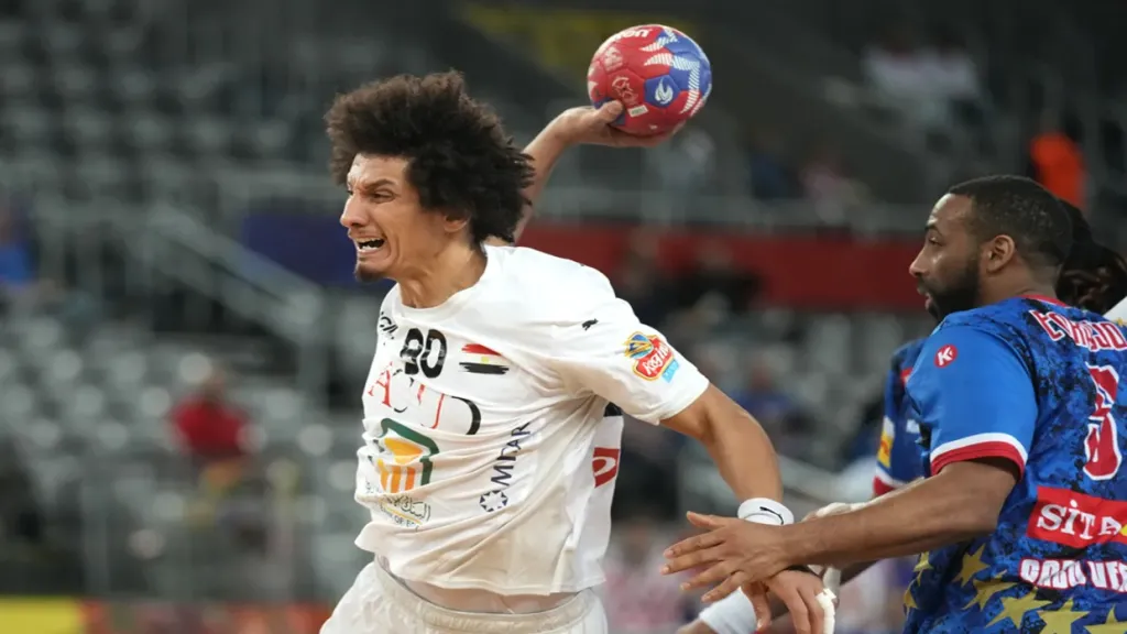 منتخب مصر يهزم الرأس الأخضر ويتأهل إلى ربع نهائي بطولة العالم لكرة اليد: ملحمة رياضية مشرفة