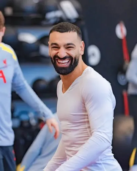 محمد صلاح يتألق مع ليفربول ويُحفز تجديد عقده وسط الغموض بشأن مستقبله