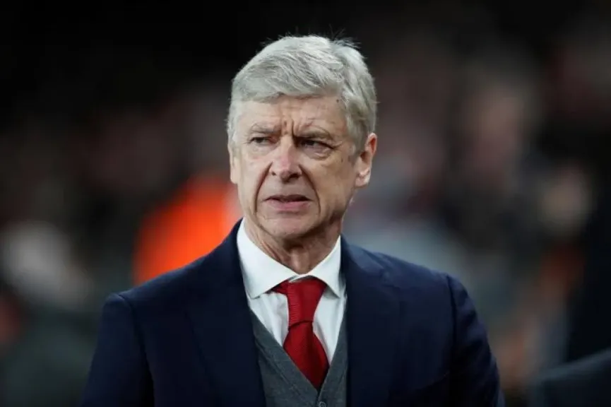 أرسين فينجر في القاهرة.. مؤتمر صحفي وزيارة للاتحاد المصري