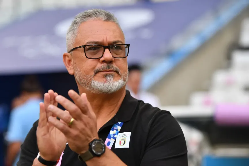 مستقبل جروس وكواليس مفاوضات ميكالي مع الزمالك