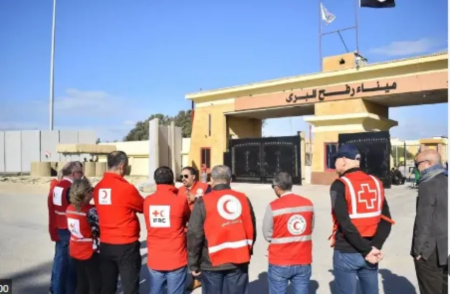 مصر ترسل 30 ألف متطوع من الهلال الأحمر إلى سيناء لدعم غزة