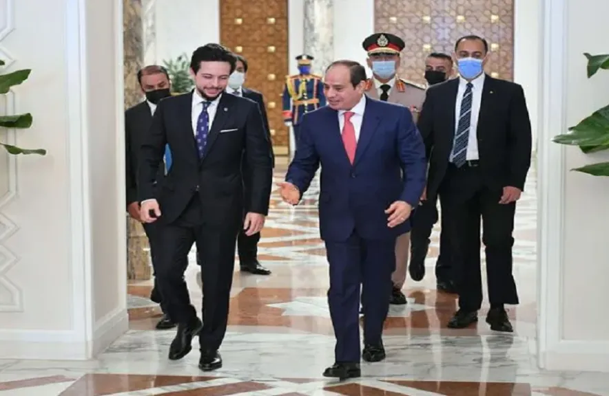 السيسي يلتقي ولي العهد الأردني في القاهرة لتعزيز التنسيق حول القضية الفلسطينية (1) السيسي يلتقي ولي العهد الأردني في القاهرة لتعزيز التنسيق حول القضية الفلسطينية (1)