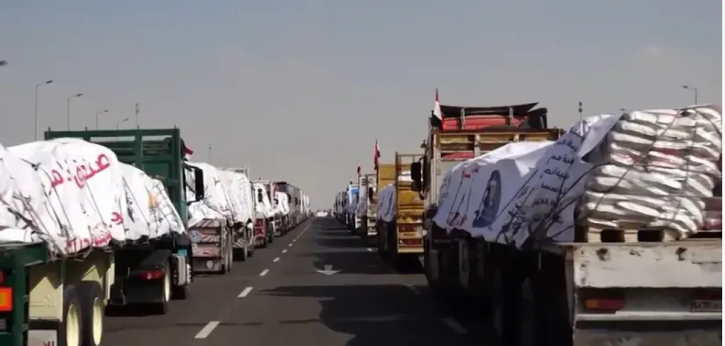 مصر تُرسل أكبر قافلة مساعدات إنسانية إلى غزة: استجابة لنداء الإنسانية