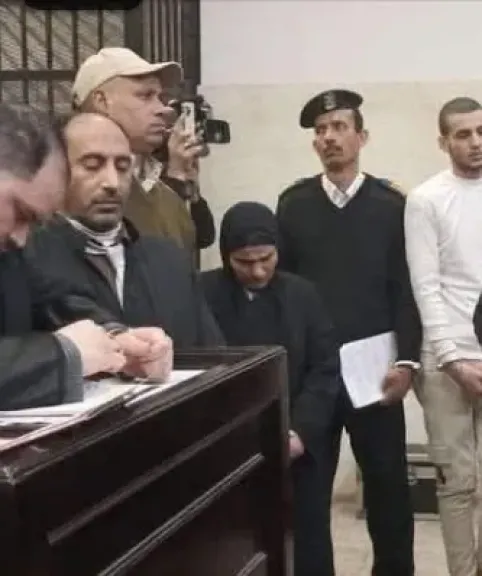 زوجة تقتل زوجها وتتحدث عن لحظاته الأخيرة- اخدتة في حضني وهو بيموت وطبطبت علي وقالي خلي بالك من العيال