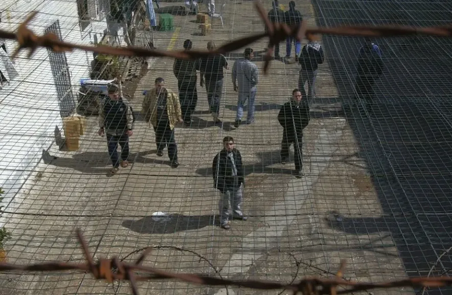 إطلاق سراح 620 أسير فلسطيني في تبادل الأسرى الثامن مع حماس ضمن اتفاق وقف إطلاق النار