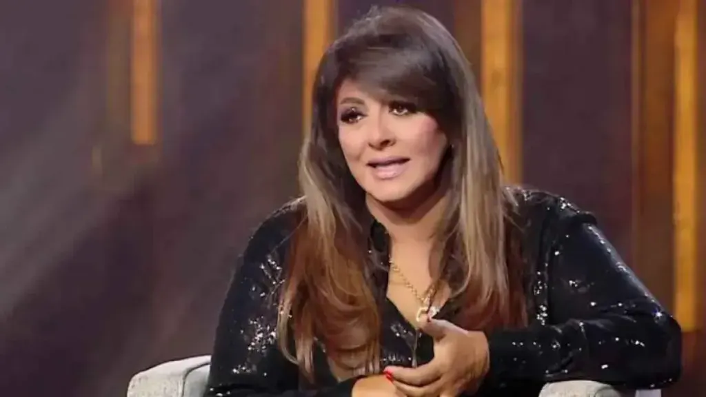مشاكل الفنانين على مواقع التواصل الاجتماعي.. التشهير والاختراق وأزمات متواصلة
